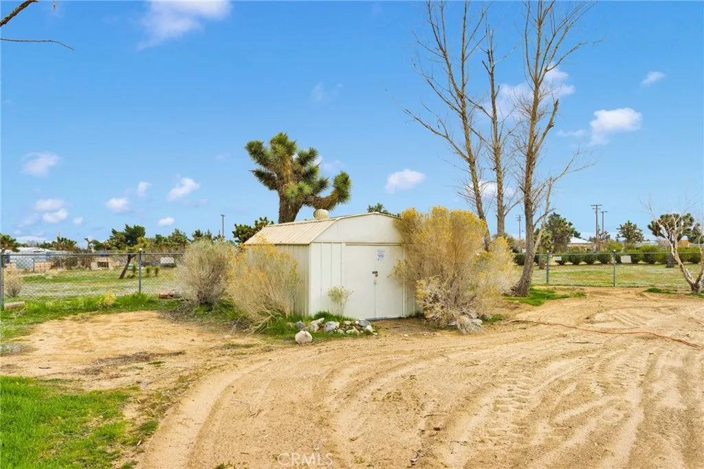 Additional image 64 of 6450 Maricopa Road, Phelan, CA 92371