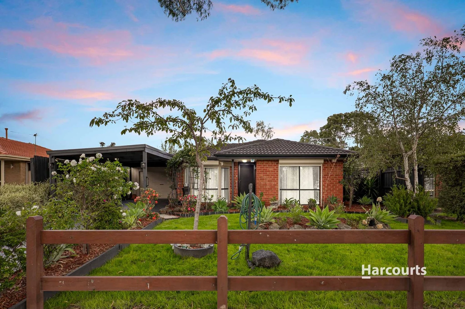 11 Gullquist Way, Pakenham VIC 3810