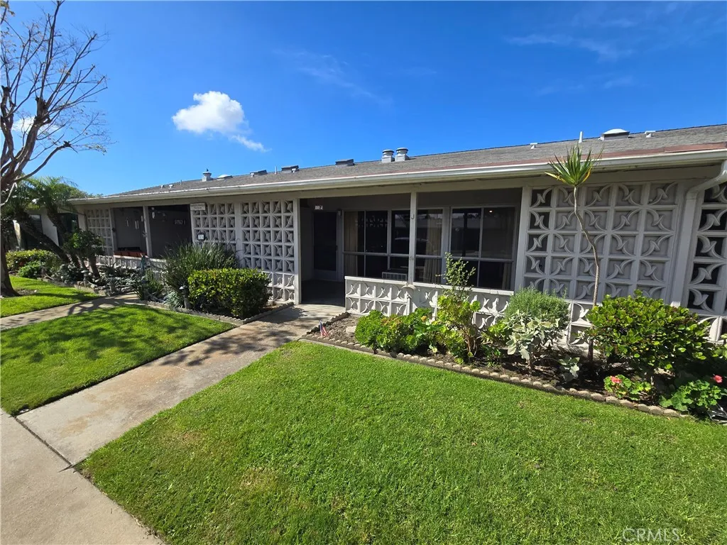 Additional image 2 of 13121 Oakhills Drive Unit 233J, Seal Beach, CA 90740