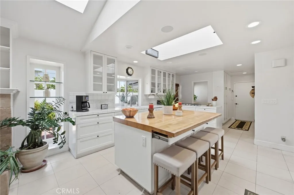 Additional image 23 of 1633 Santiago Dr, Newport Beach, CA 92660