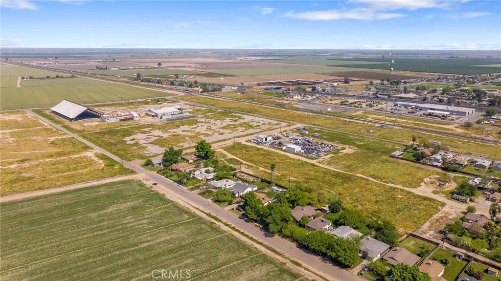 Additional image 98 of 300 N Berry Road, , CA 93272