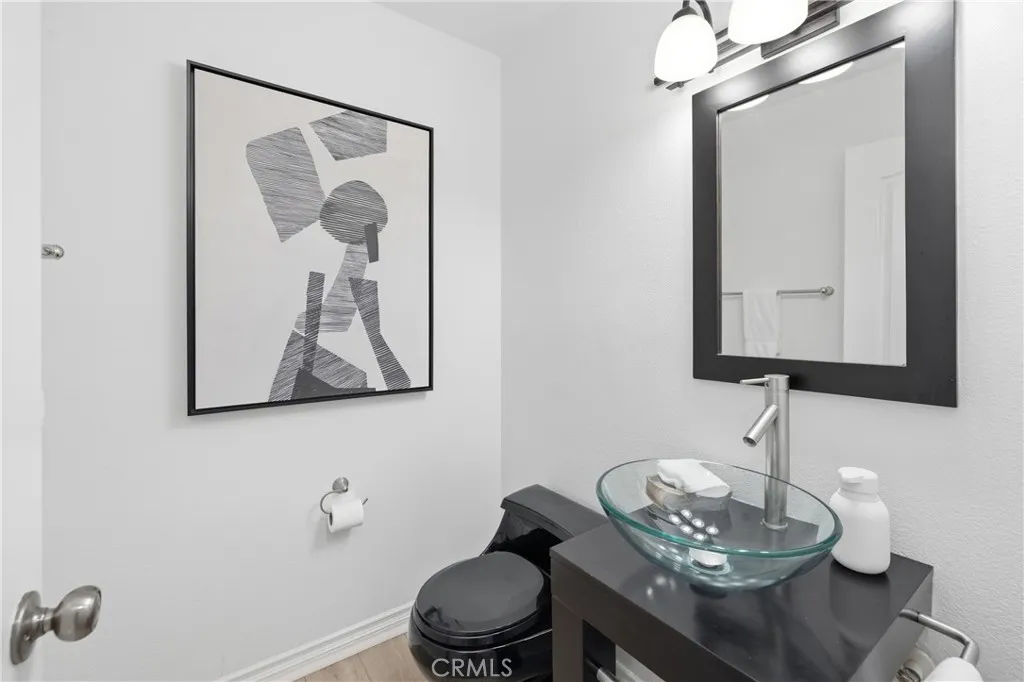 Additional image 10 of 909 Muirfield Drive, Newport Beach, CA 92660