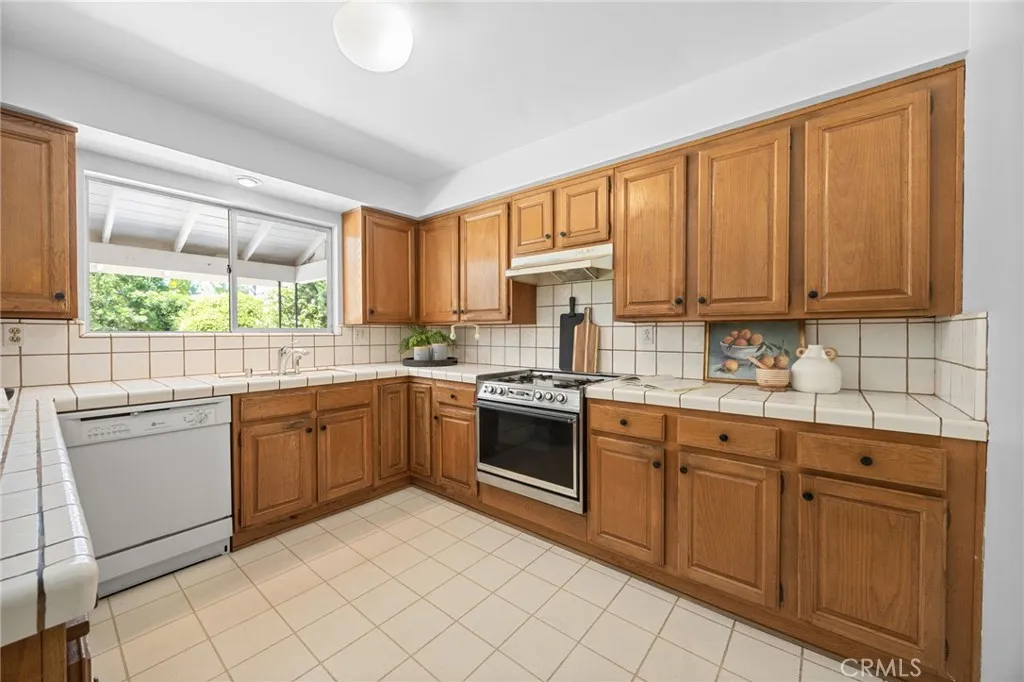 Additional image 10 of 2032 Shelterwood Road, North Tustin, CA 92705