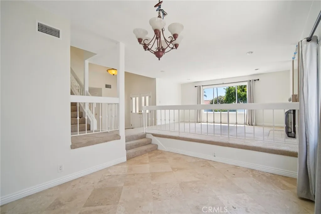 Additional image 10 of 1070 Visalia Dr, Costa Mesa, CA 92626