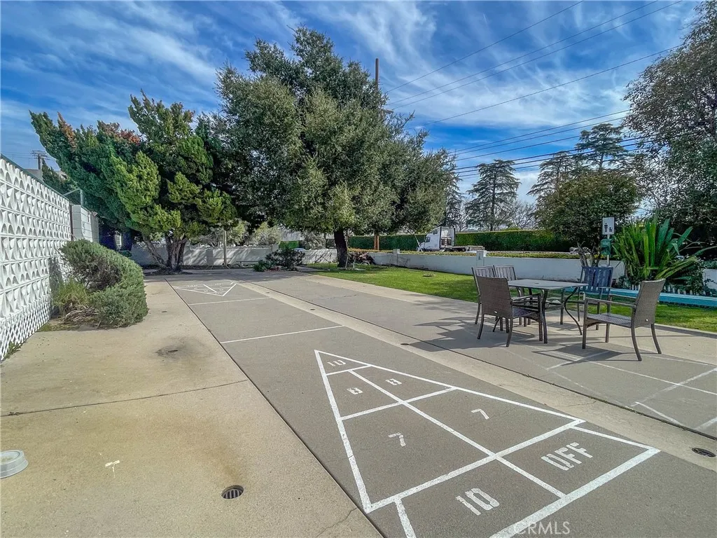 21001 Plummer Street Unit 34, Chatsworth, CA 91311