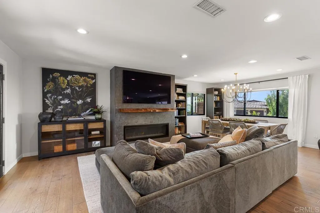 Additional image 17 of 8675 Glenwick Lane, La Jolla, CA 92037