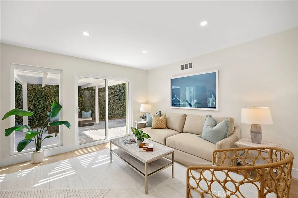 Additional image 17 of 359 Ravello Lane, Costa Mesa, CA 92627