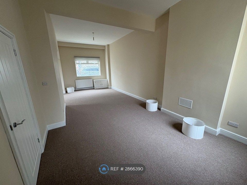 Additional image 2 of 4 bed end terrace house to rentStation Road, Plymouth PL2