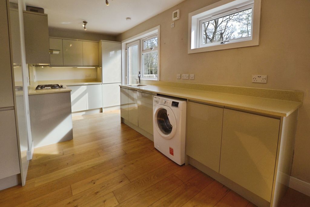 Additional image 4 of 2 bed flat to rentHowden Hall Way, Liberton, Edinburgh EH16