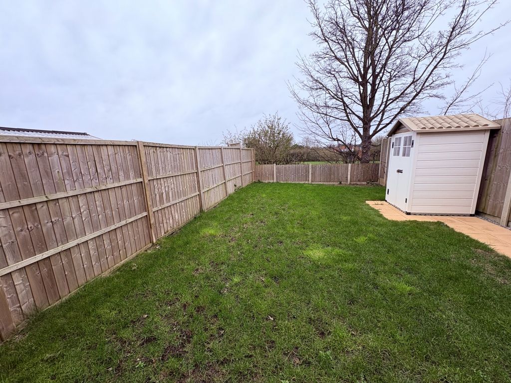 Additional image 11 of 3 bed semi-detached house to rentJobson Avenue, Beverley HU17