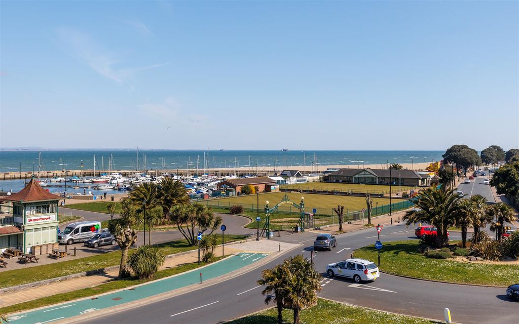 Additional image 16 of 2 bed flat to rentEsplanade, Ryde PO33