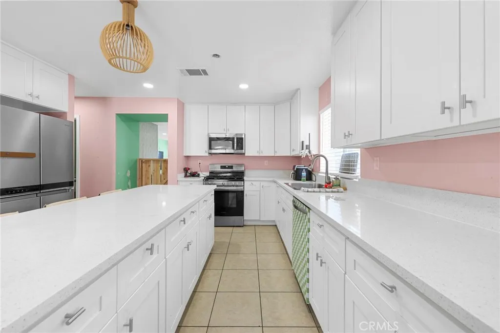 Additional image 37 of 11672 Dos Palmas, Victorville, CA 92392
