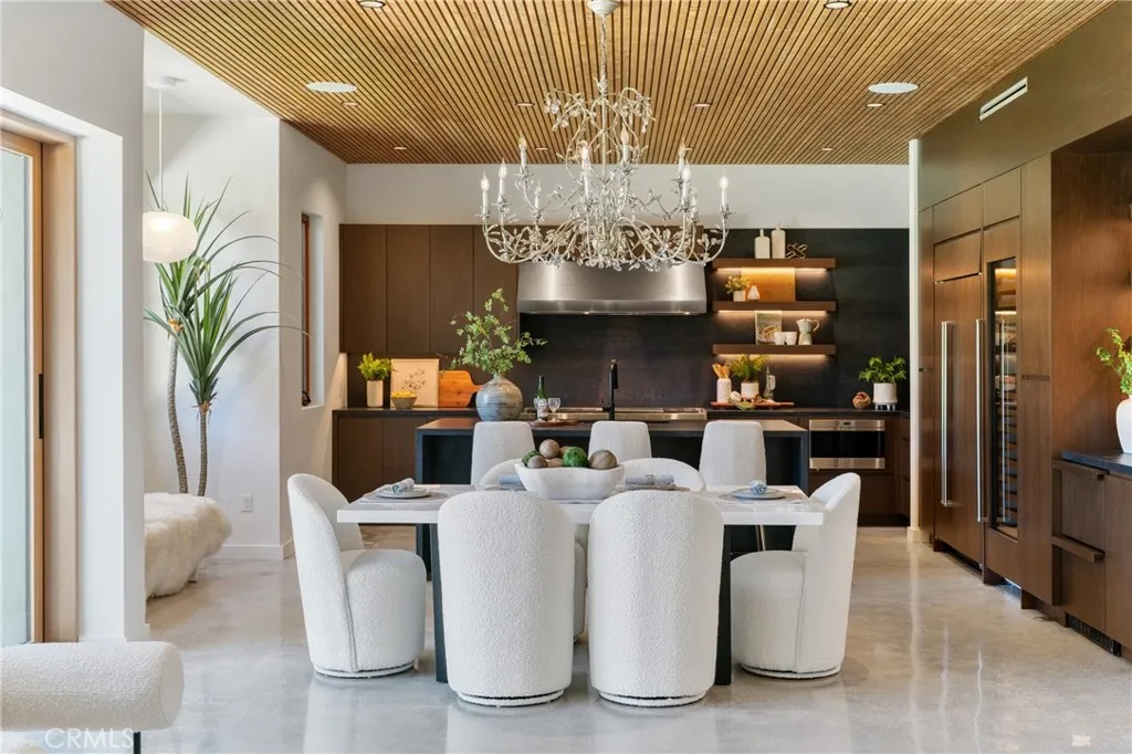 Additional image 101 of 12123 Iowa Ave, Los Angeles, CA 90025