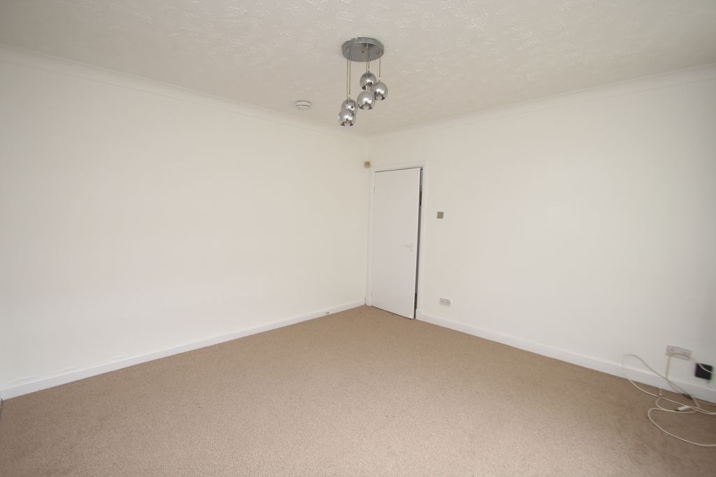 Additional image 3 of 3 bed semi-detached house to rentWeymouth Drive, Glasgow G12