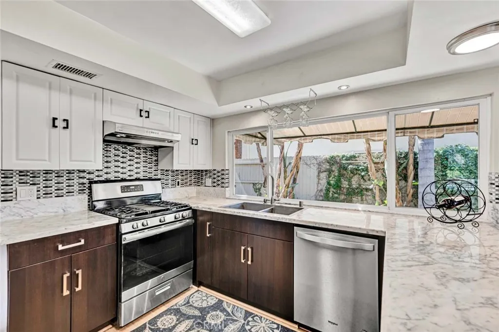 Additional image 11 of 22702 Islamare Ln, Lake Forest, CA 92630