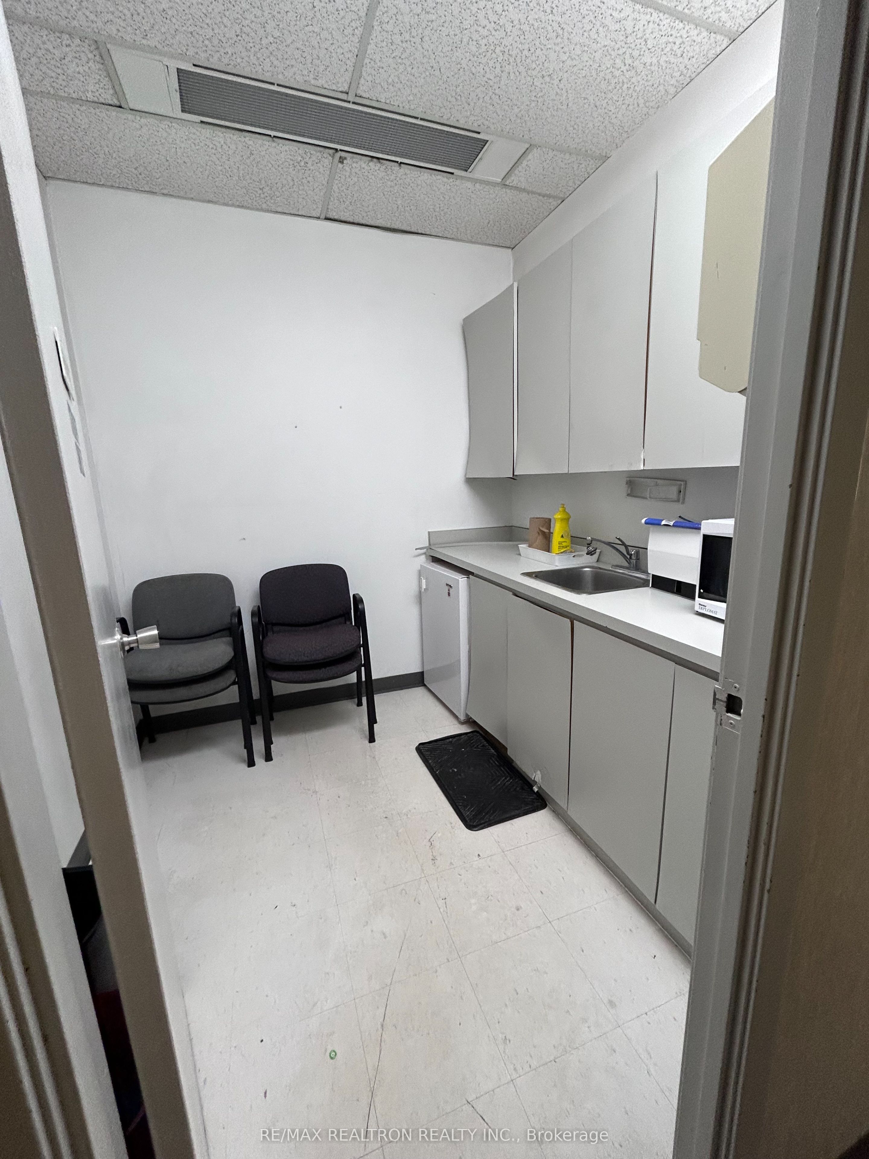 Additional image 2 of 2347 Kennedy Road, Toronto, ON, M1T 3T8