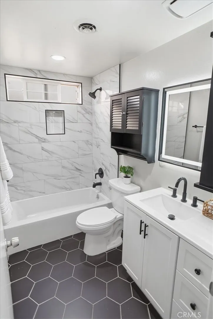Additional image 32 of 19526 Babington St, Canyon Country, CA 91351