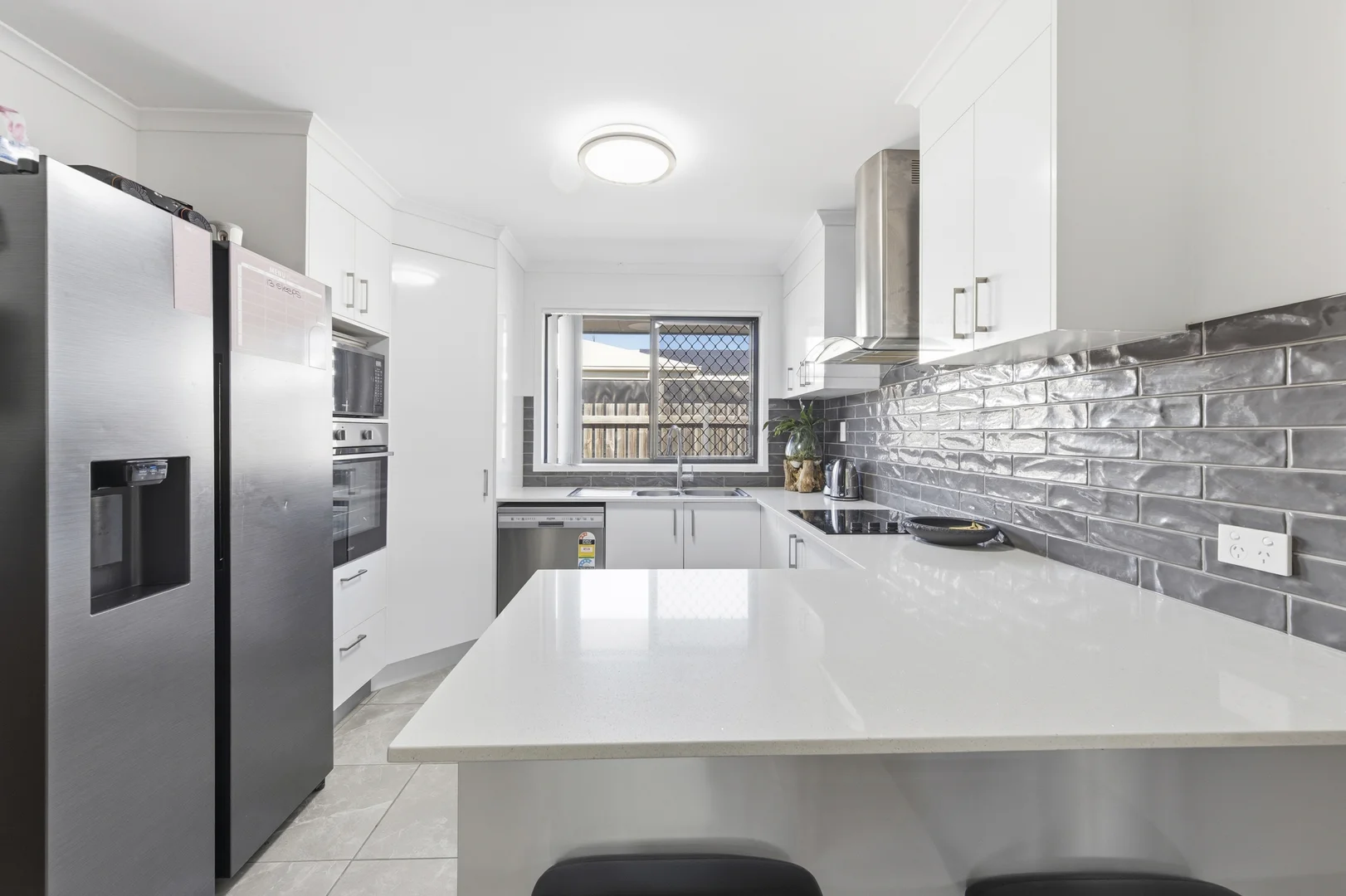 Additional image 10 of 24 Bradman Way, Urangan QLD 4655