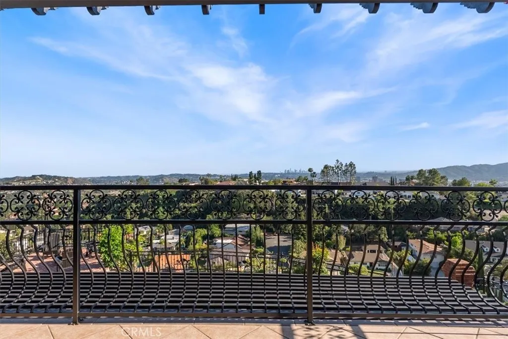 Additional image 131 of 834 Moorside Drive, Glendale, CA 91207