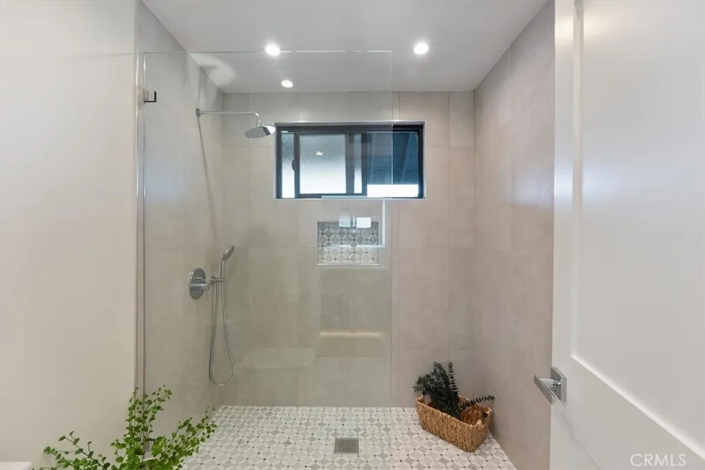Additional image 116 of 834 Moorside Drive, Glendale, CA 91207