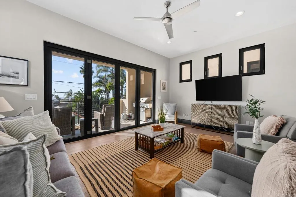 Additional image 3 of 907 S Tremont Street, Oceanside, CA 92054