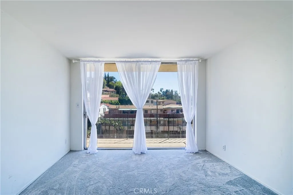 Additional image 7 of 2260 N North Cahuenga Boulevard Unit 302, Los Angeles, CA 90068
