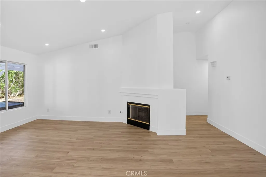 44746 Ranchwood Ave, Lancaster, CA 93536