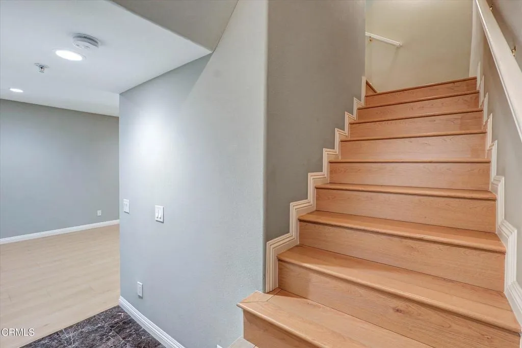 Additional image 20 of 719 E Tujunga Ave Unit B, Burbank, CA 91501