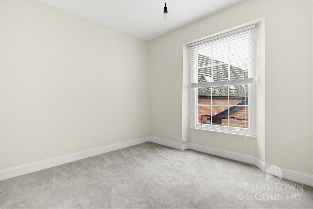 Additional image 6 of 1 bed flat to rentFlat 4, Southside Street, Plymouth PL1