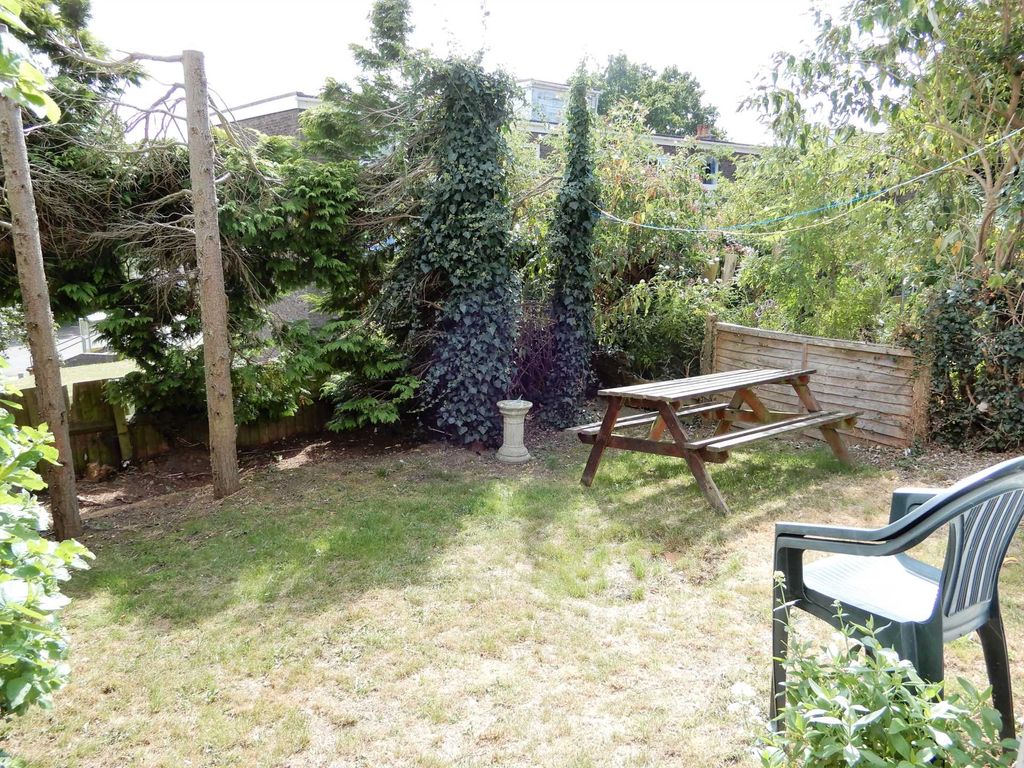 Additional image 13 of 3 bed terraced house to rentCulpepper Close, Canterbury CT2