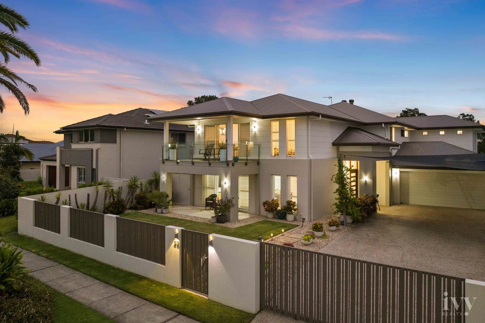 33 The Peninsula, Helensvale QLD 4212
