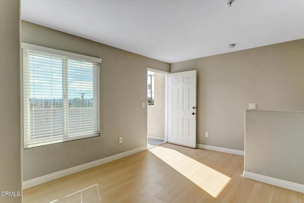 Additional image 81 of 719 E Tujunga Ave Unit B, Burbank, CA 91501