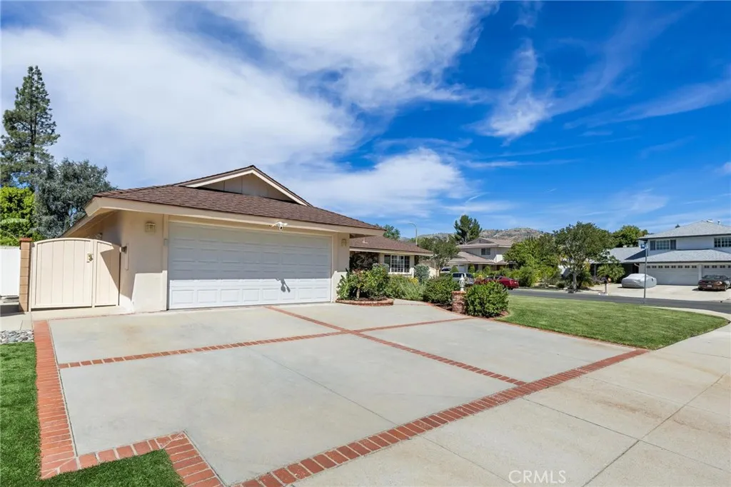 Additional image 4 of 10983 Topeka Drive, Northridge, CA 91326