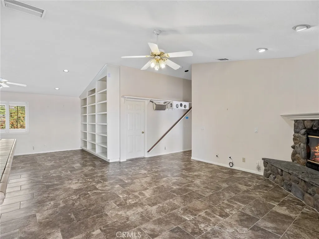 Additional image 70 of 16992 Joshua Rd, Apple Valley, CA 92307