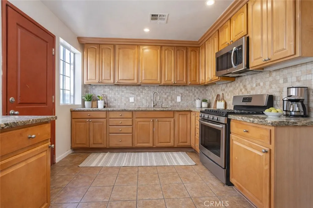 Additional image 11 of 8855 Tyrone Avenue, Panorama City, CA 91402