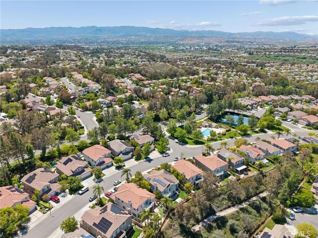 Additional image 60 of 23327 Summerglen Place, Valencia, CA 91354