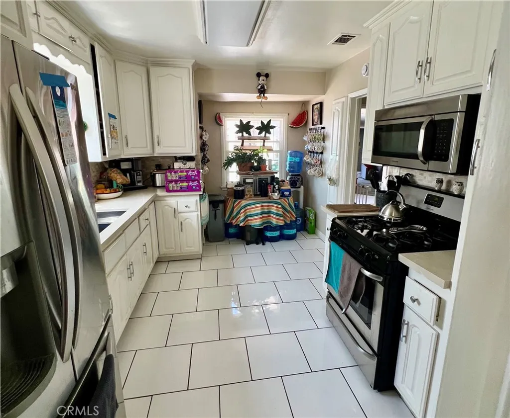 Additional image 10 of 2925 San Francisco Ave, Long Beach, CA 90806