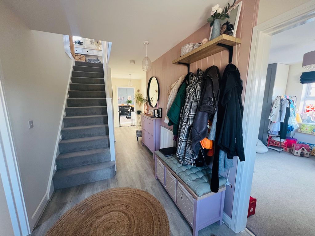 Additional image 20 of 5 bed property to rentSissons Close, Barnack, Stamford PE9