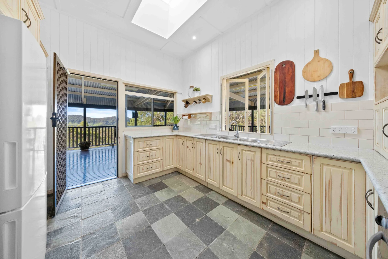 Additional image 13 of 15 Phillips Road, Ross Creek QLD 4570