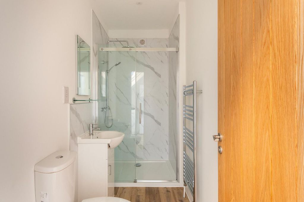 Additional image 8 of 1 bed property to rentBath Street, Staple Hill BS16