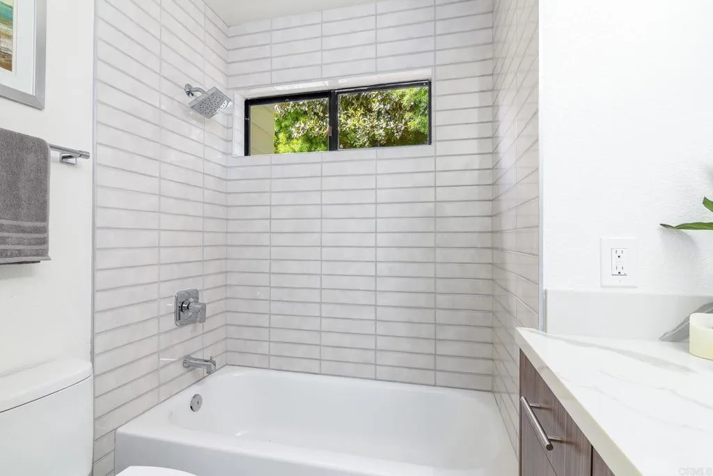 Additional image 94 of 6105 Avenida Chamnez, La Jolla, CA 92037