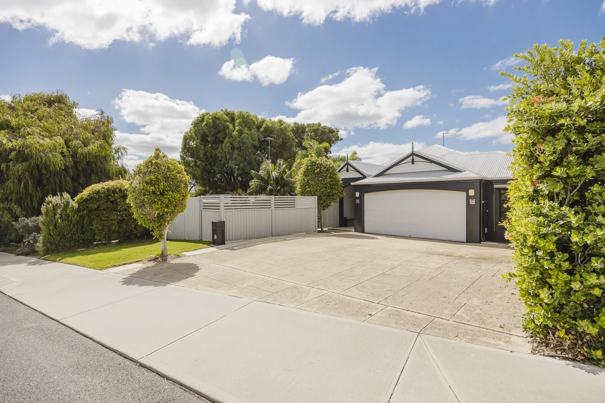 14 Trotman Crescent, Yanchep WA 6035