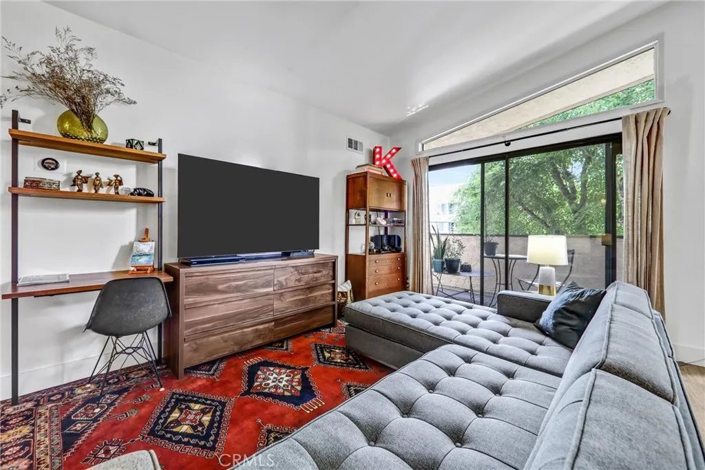 Additional image 6 of 5805 Whitsett Avenue Unit 201, Valley Village, CA 91607