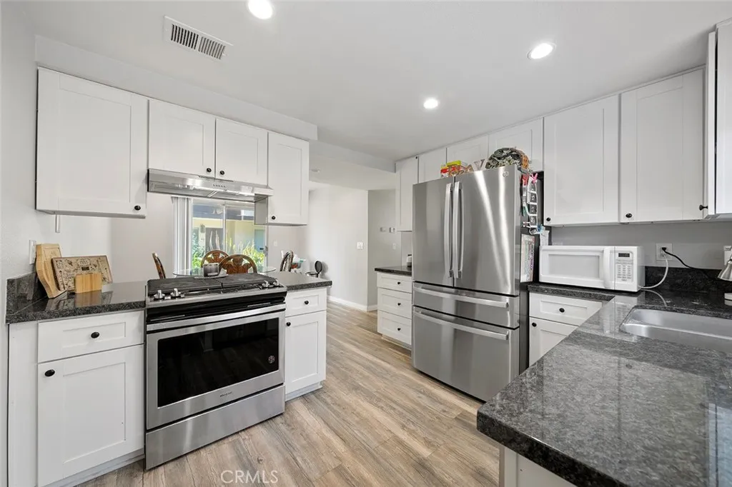 Additional image 31 of 1077 Santo Antonio Dr Unit 47, Colton, CA 92324