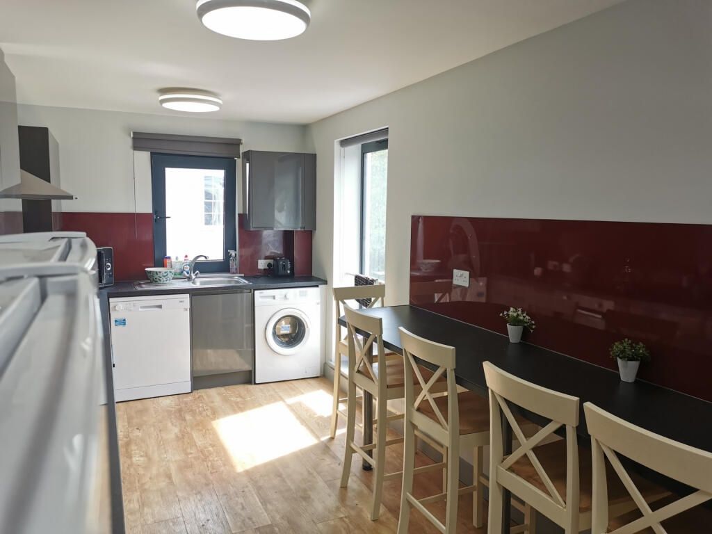 Additional image 4 of 6 bed flat to rentWoodland Way, Canterbury CT2