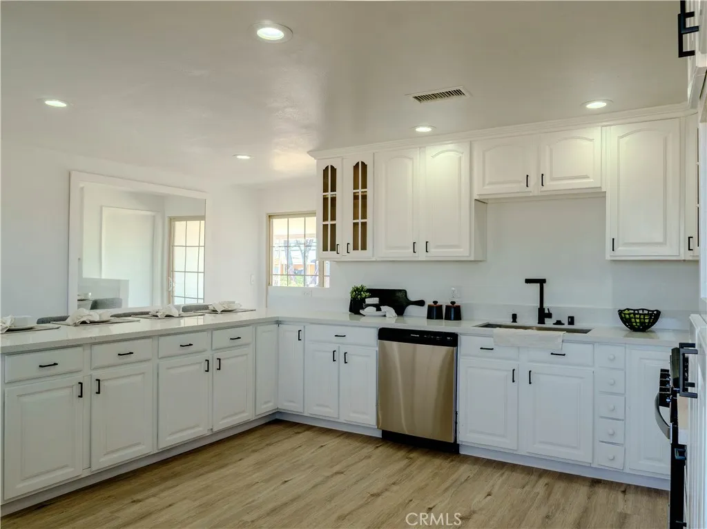 Additional image 9 of 15801 Malpais Lane, Victorville, CA 92394