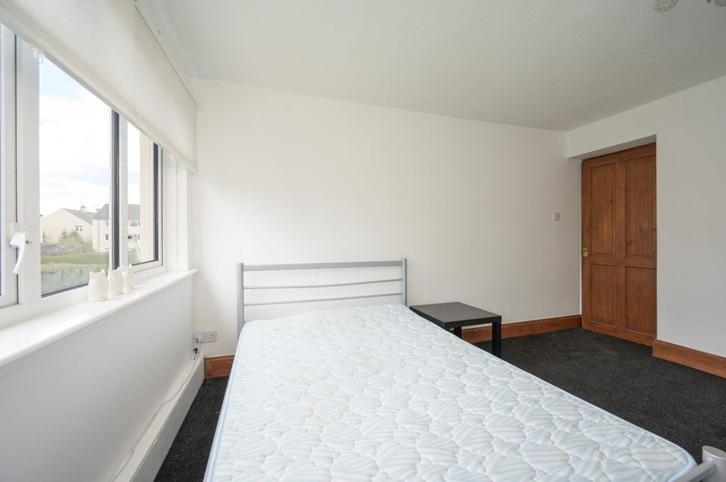 Additional image 5 of 2 bed flat to rentGracemount Avenue, Gracemount, Edinburgh EH16
