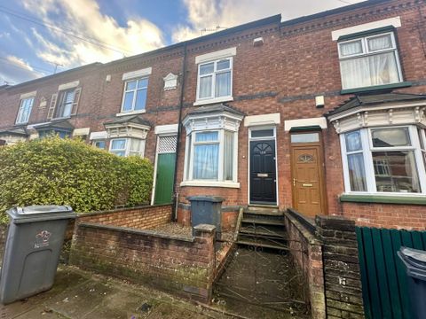 Knighton Fields Road East, Leicester LE2