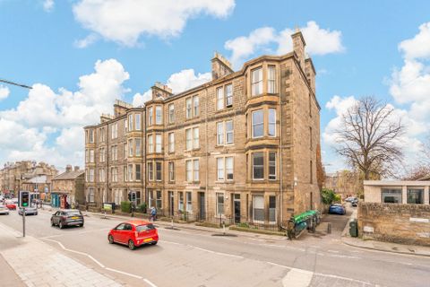 146 (3F2) Morningside Road, Morningside, Edinburgh EH10
