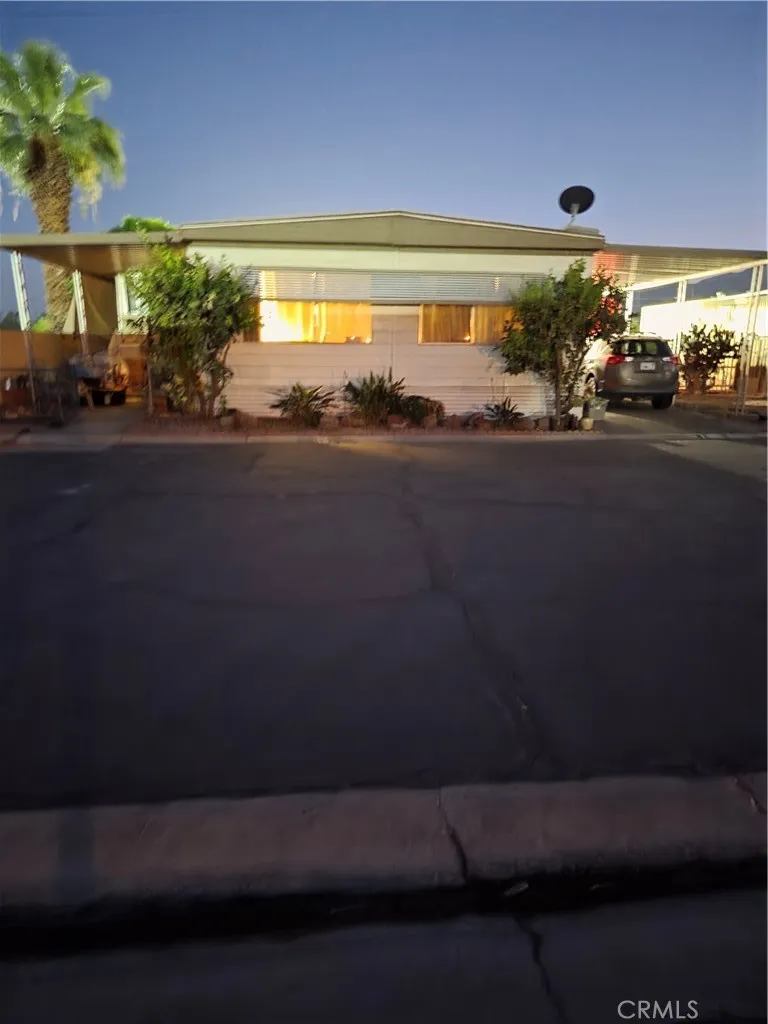 51555 Monroe St Unit 1, Indio, CA 92201 photo 2